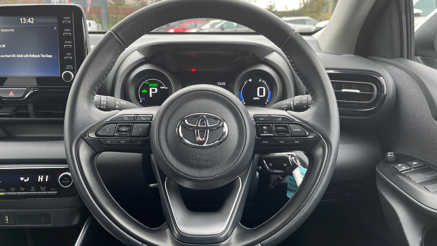 Used Toyota Yaris 2023 for sale - 76735114: Photo 8