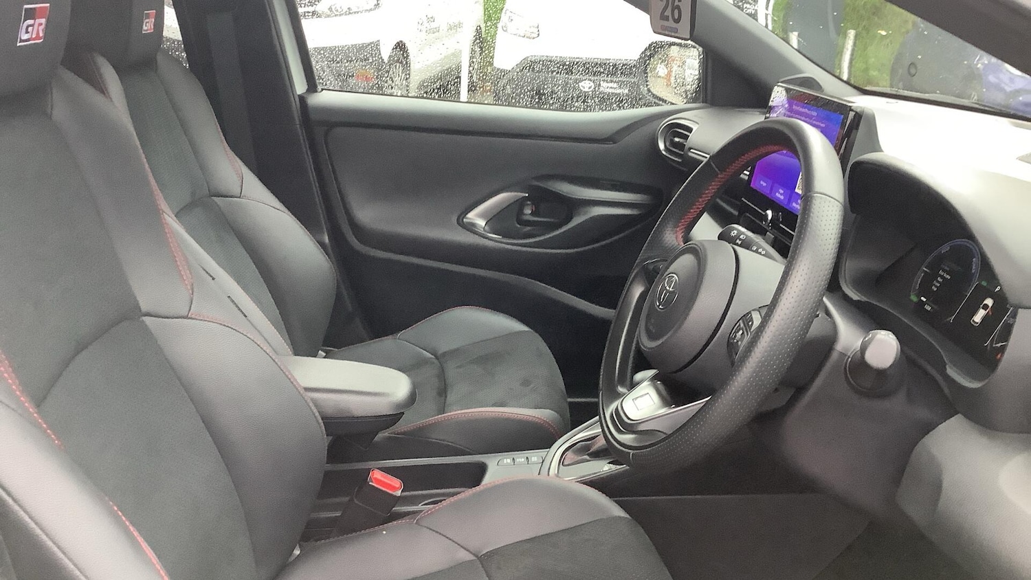 Used Toyota Yaris 2024 for sale - 76824940: Photo 11