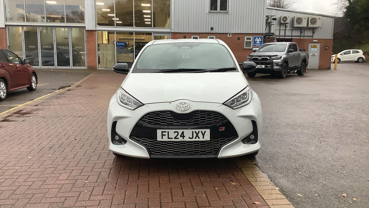 Used Toyota Yaris 2024 for sale - 76824940: Photo 15