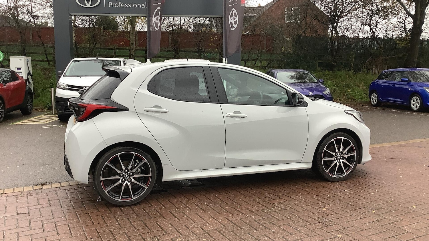 Used Toyota Yaris 2024 for sale - 76824940: Photo 16