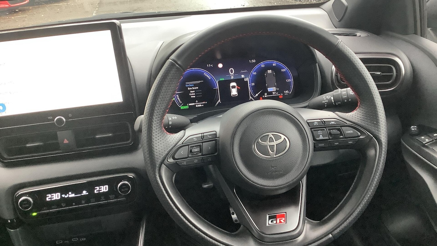 Used Toyota Yaris 2024 for sale - 76824940: Photo 6