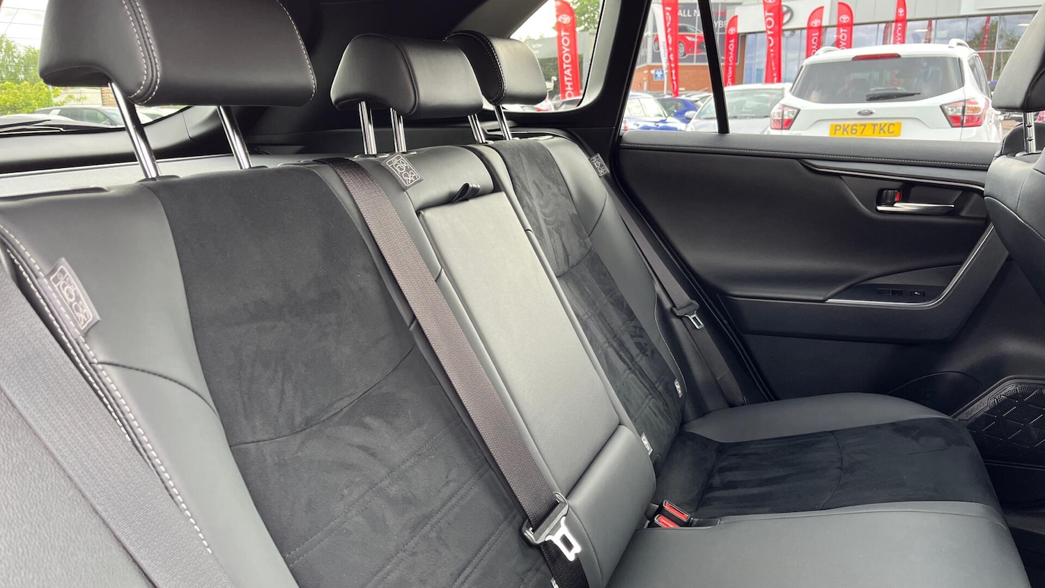 Used Toyota RAV4 2024 for sale - 76138106: Photo 12