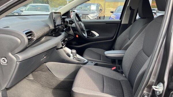 Used Toyota Yaris 2022 for sale - 76138367: Photo 10