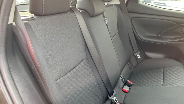 Used Toyota Yaris 2022 for sale - 76138367: Photo 12