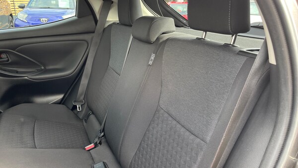 Used Toyota Yaris 2022 for sale - 76138367: Photo 13