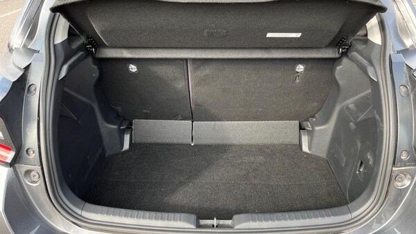 Used Toyota Yaris 2022 for sale - 76138367: Photo 14
