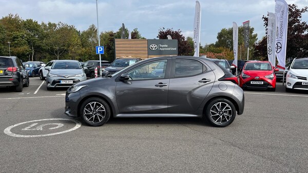 Used Toyota Yaris 2022 for sale - 76138367: Photo 17