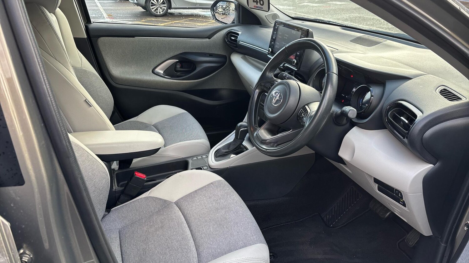 Used Toyota Yaris 2022 for sale - 76735309: Photo 11