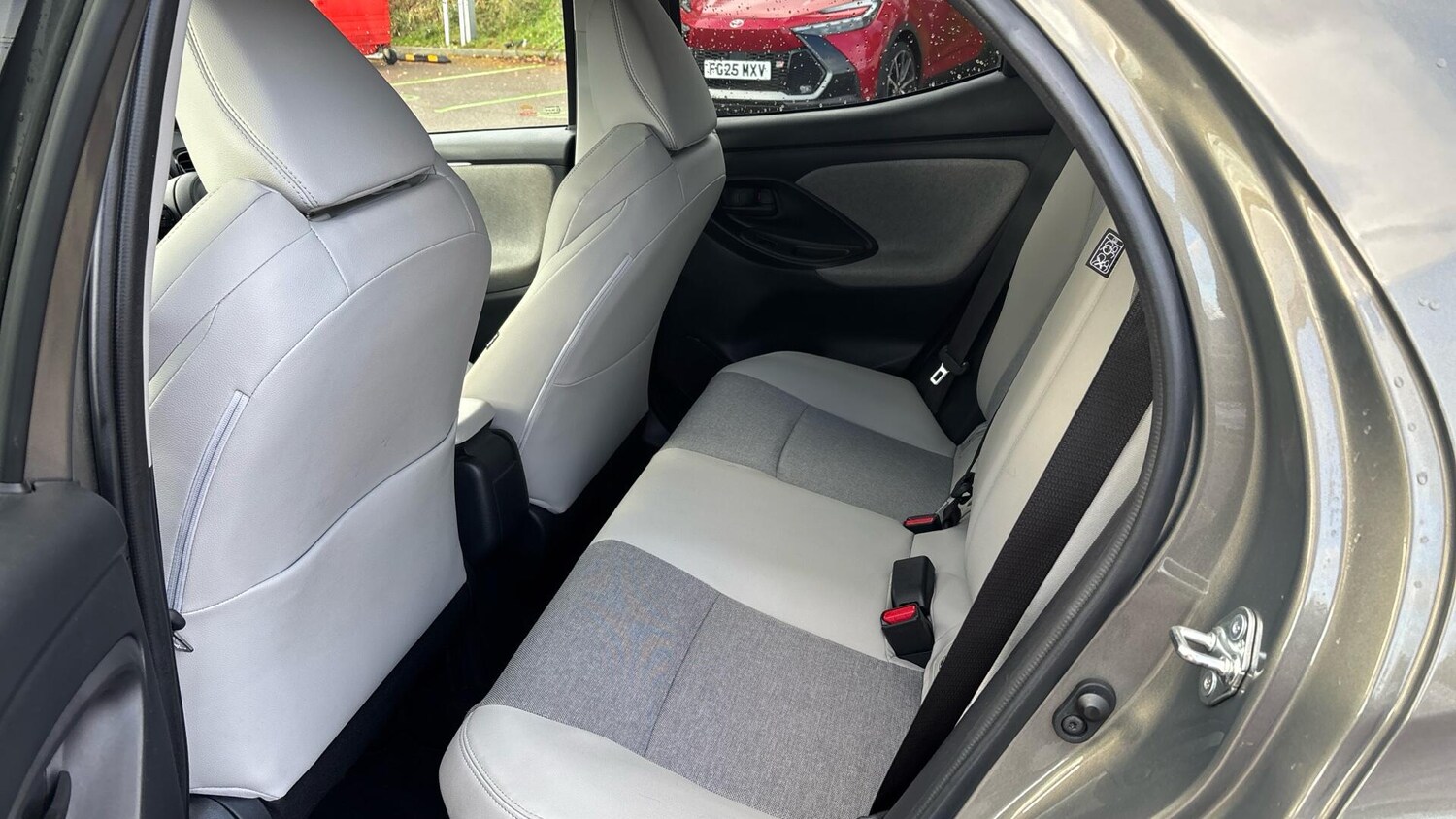 Used Toyota Yaris 2022 for sale - 76735309: Photo 13