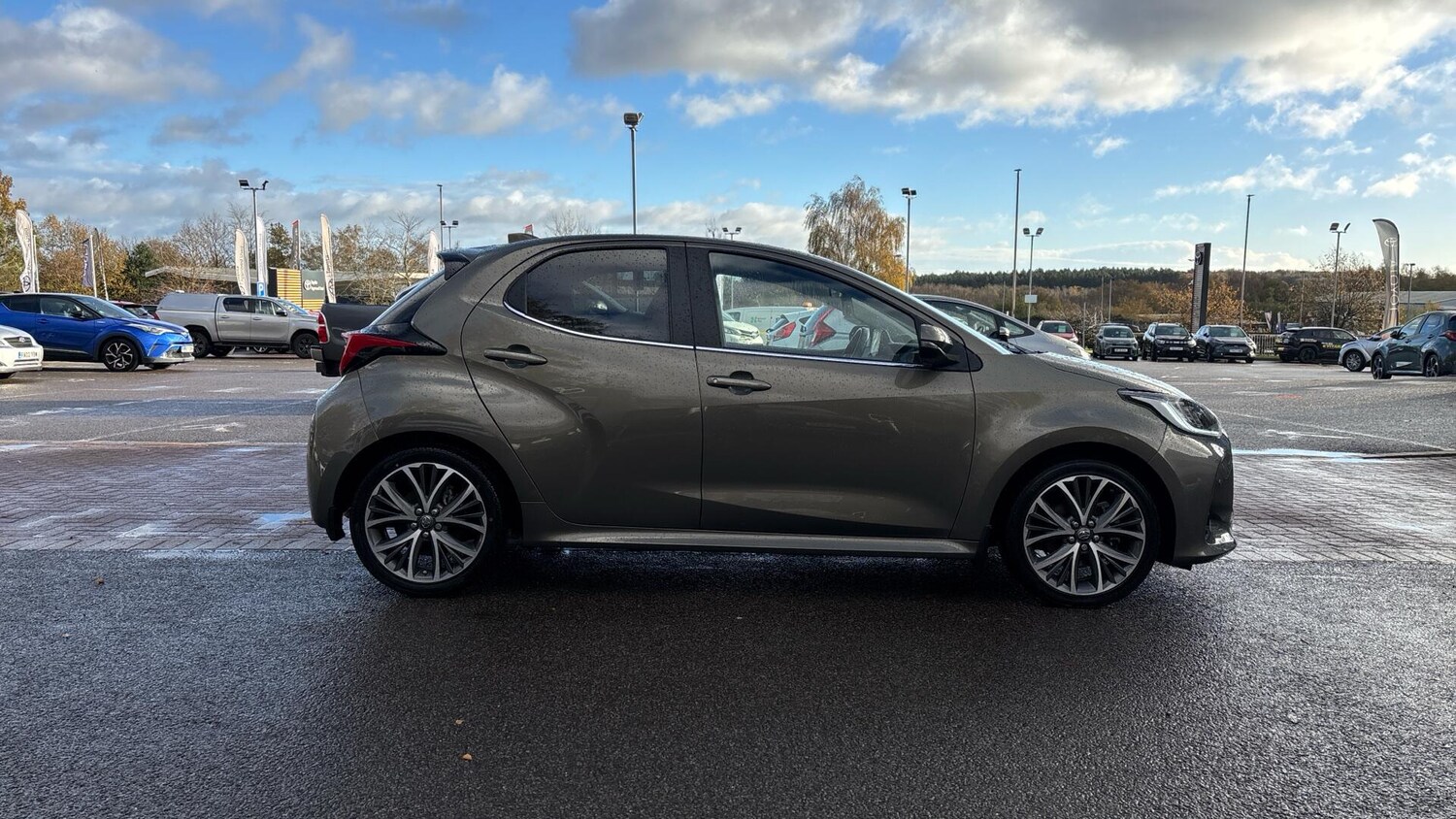 Used Toyota Yaris 2022 for sale - 76735309: Photo 16