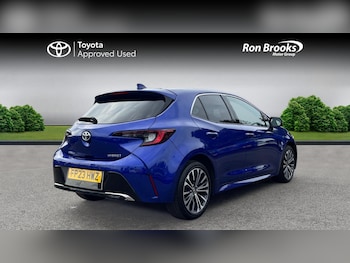 Used Toyota Corolla 2023 for sale - 76122978: Photo 2