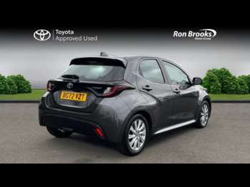 Used Toyota Yaris 2022 for sale - 74033706: Photo
