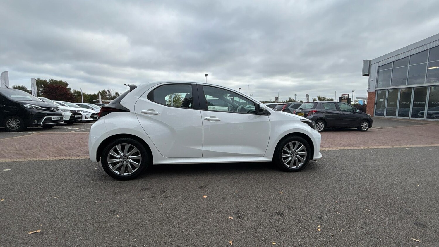 Used Toyota Yaris 2023 for sale - 76251445: Photo 16