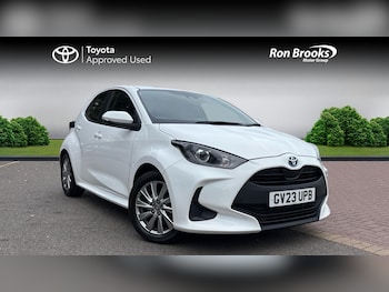 Used Toyota Yaris 2023 for sale - 76251445: Photo