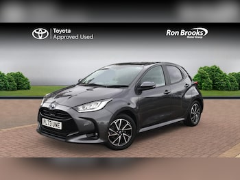Used Toyota Yaris 2023 for sale - 76109652: Photo