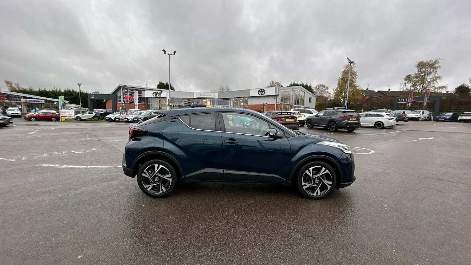 Used Toyota C-HR 2023 for sale - 76752837: Photo 16