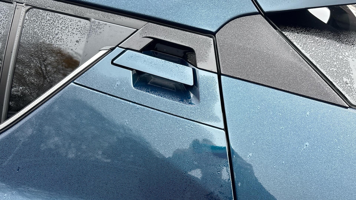 Used Toyota C-HR 2023 for sale - 76752837: Photo 24