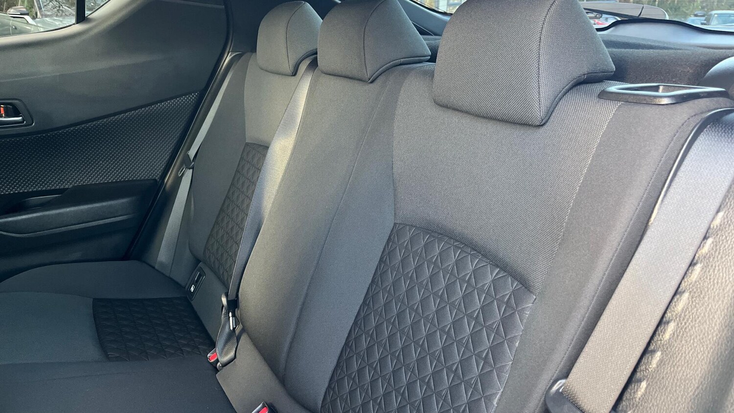 Used Toyota C-HR 2021 for sale - 76735310: Photo 13