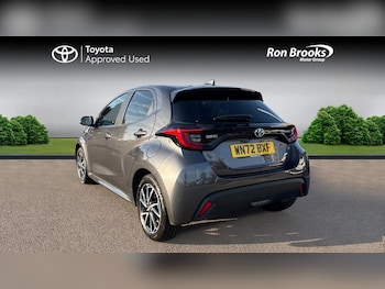 Used Toyota Yaris 2022 for sale - 76251302: Photo