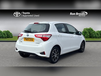 Used Toyota Yaris 2019 for sale - 75635346: Photo