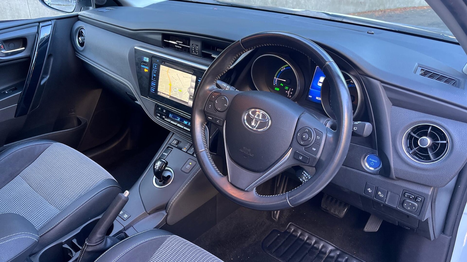 Used Toyota Auris 2017 for sale - 76735102: Photo 22