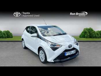 2020 (70) - 1.0 VVT-i X-Play TSS 5dr x-shift