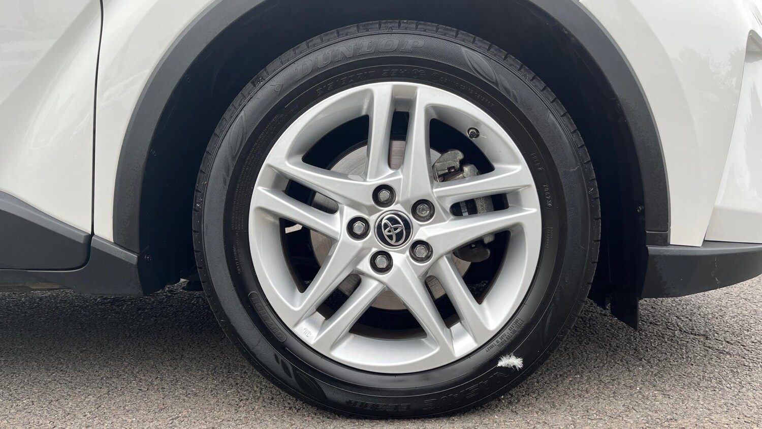 Used Toyota C-HR 2023 for sale - 75647115: Photo 18