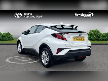 Used Toyota C-HR 2023 for sale - 75647115: Photo