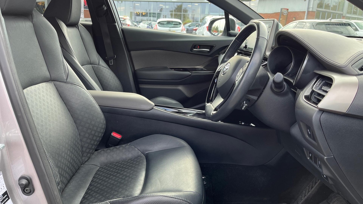Used Toyota C-HR 2021 for sale - 76094714: Photo 11