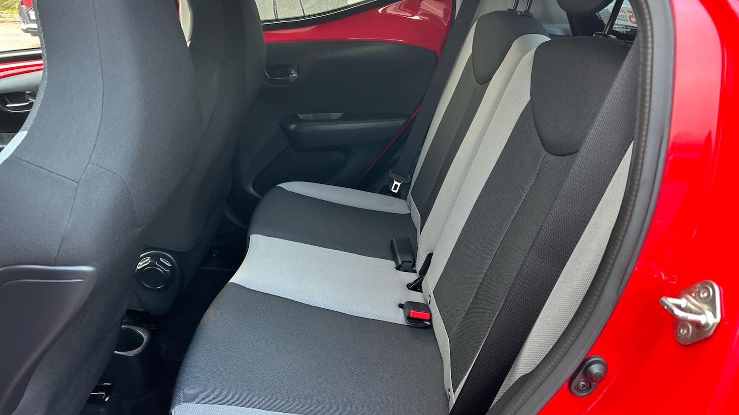 Used Toyota AYGO 2018 for sale - 77015742: Photo 13