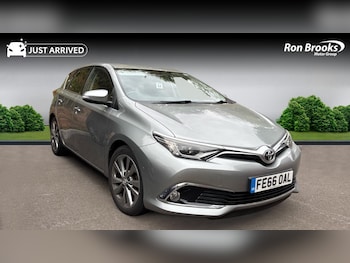 Toyota - Auris