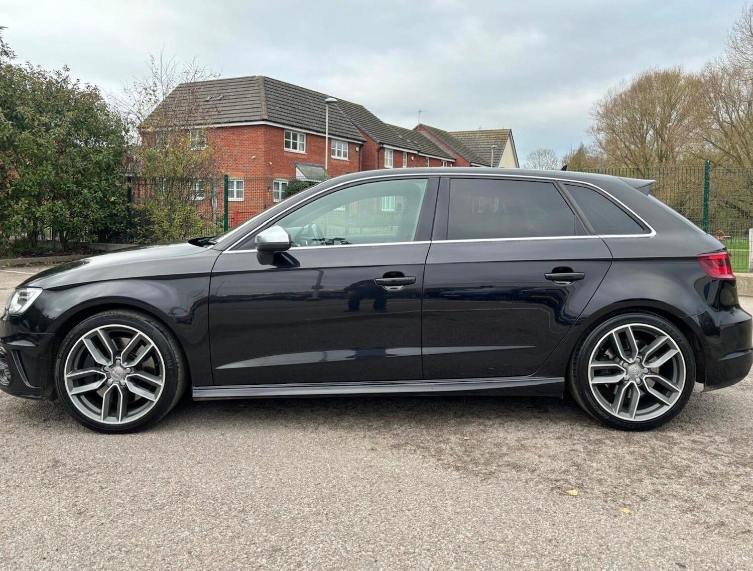 Used Audi A3 2014 for sale - 76658118: Photo 2