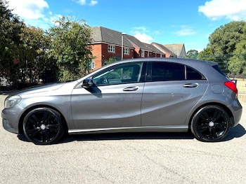Used Mercedes-Benz A-Class 2014 for sale - 79543949: Photo
