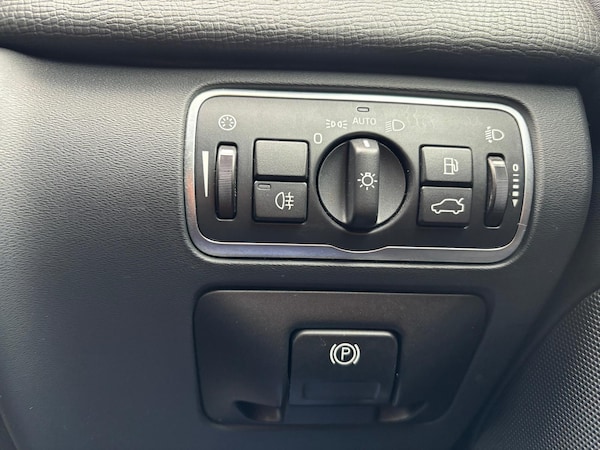 Used Volvo XC60 2017 for sale - 75646563: Photo 10