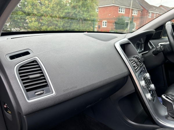 Used Volvo XC60 2017 for sale - 75646563: Photo 17