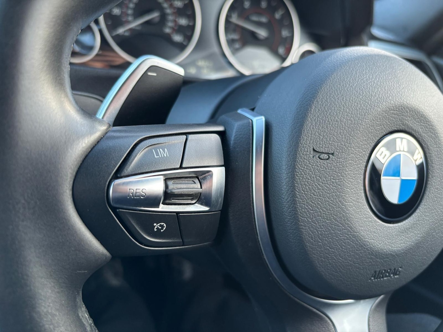 Used BMW 3 Series 2017 for sale - 77925373: Photo 22