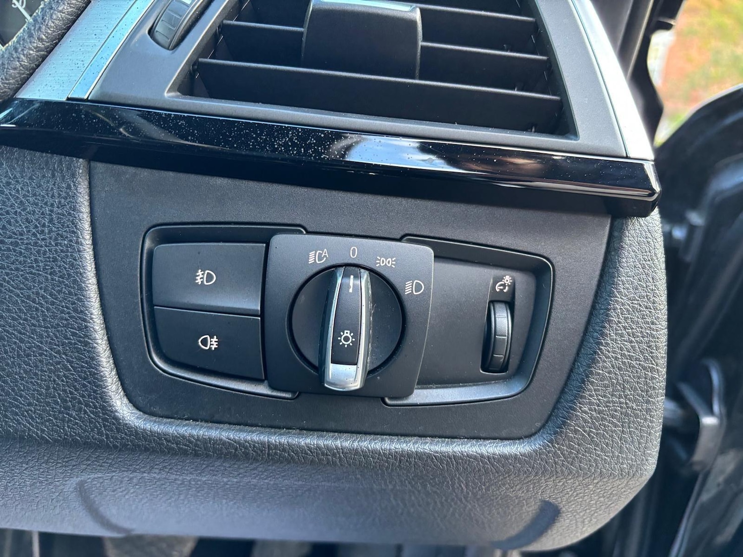 Used BMW 3 Series 2017 for sale - 77925373: Photo 24