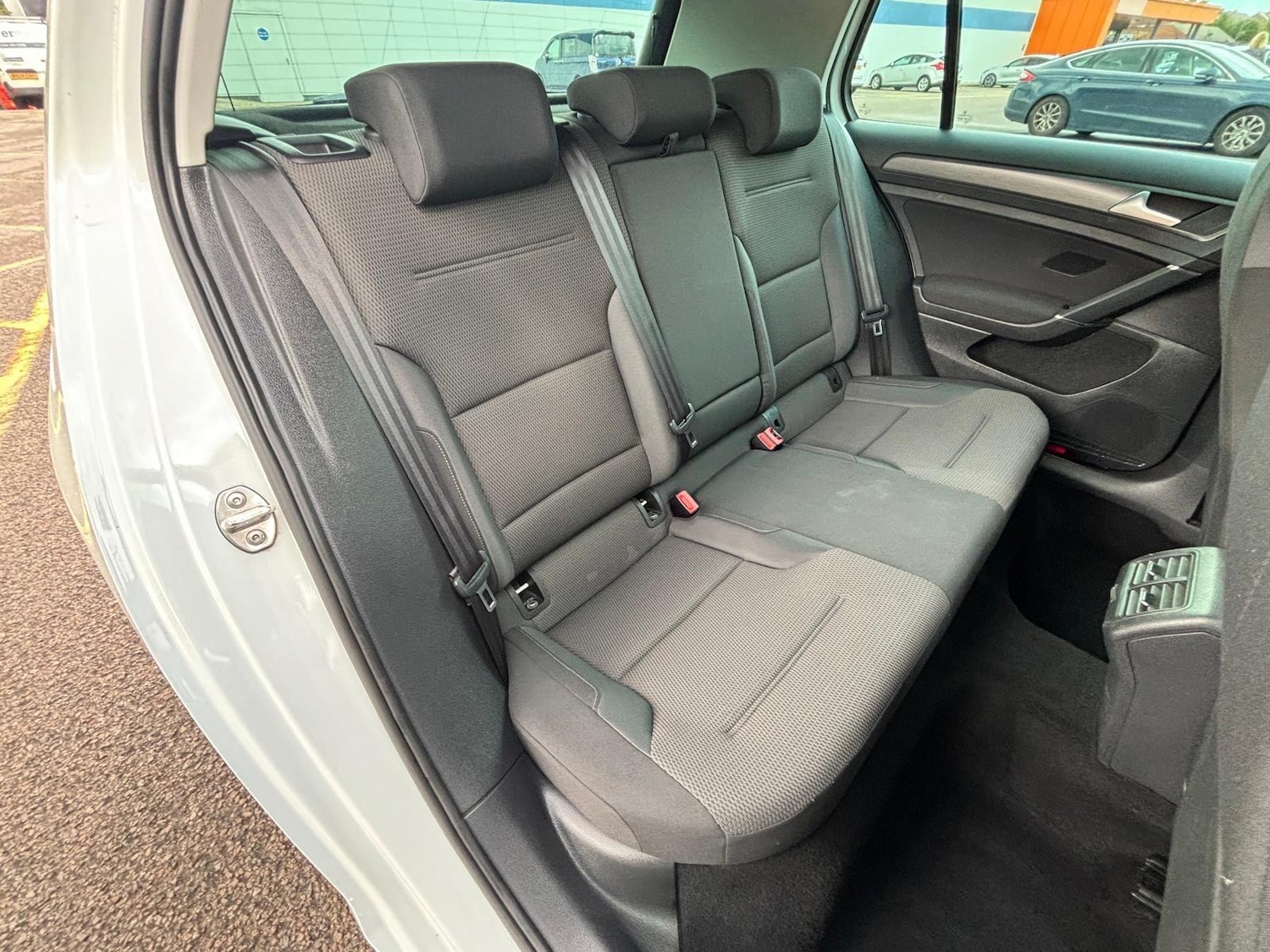 Used Volkswagen Golf 2019 for sale - 76988997: Photo 12