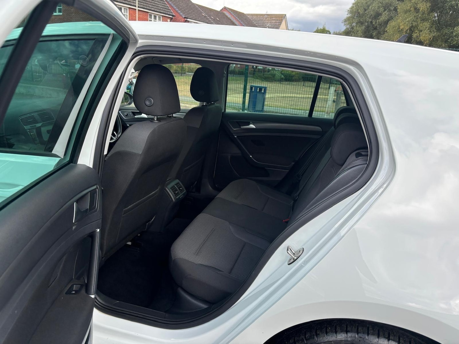 Used Volkswagen Golf 2019 for sale - 76988997: Photo 16