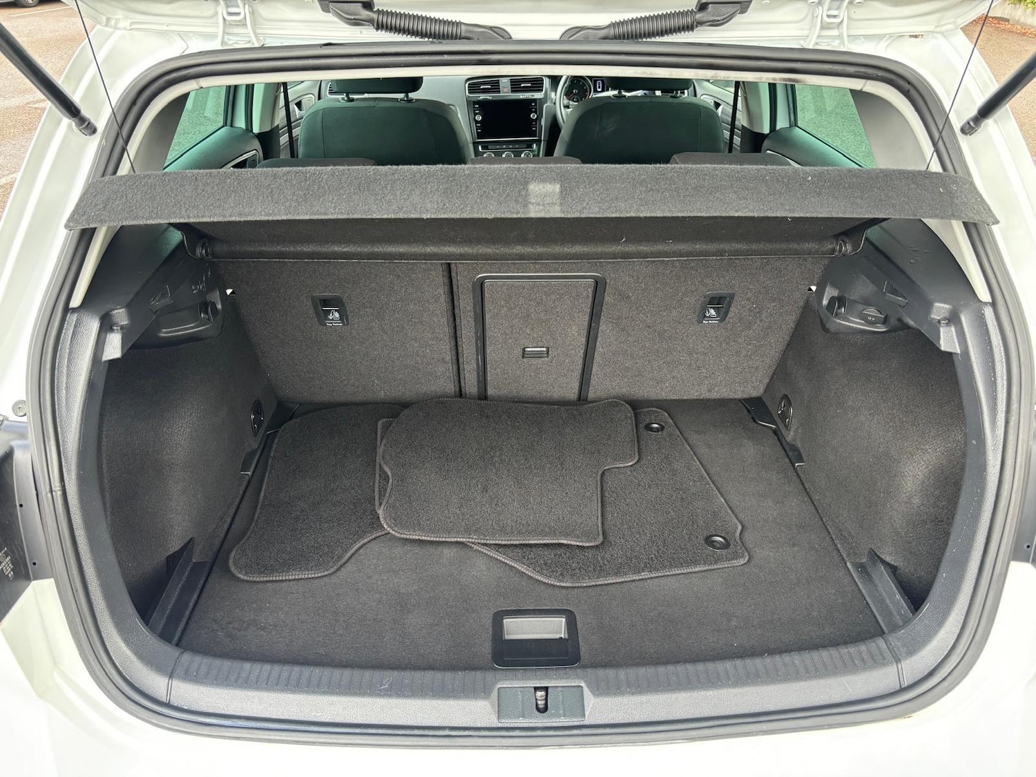 Used Volkswagen Golf 2019 for sale - 76988997: Photo 20