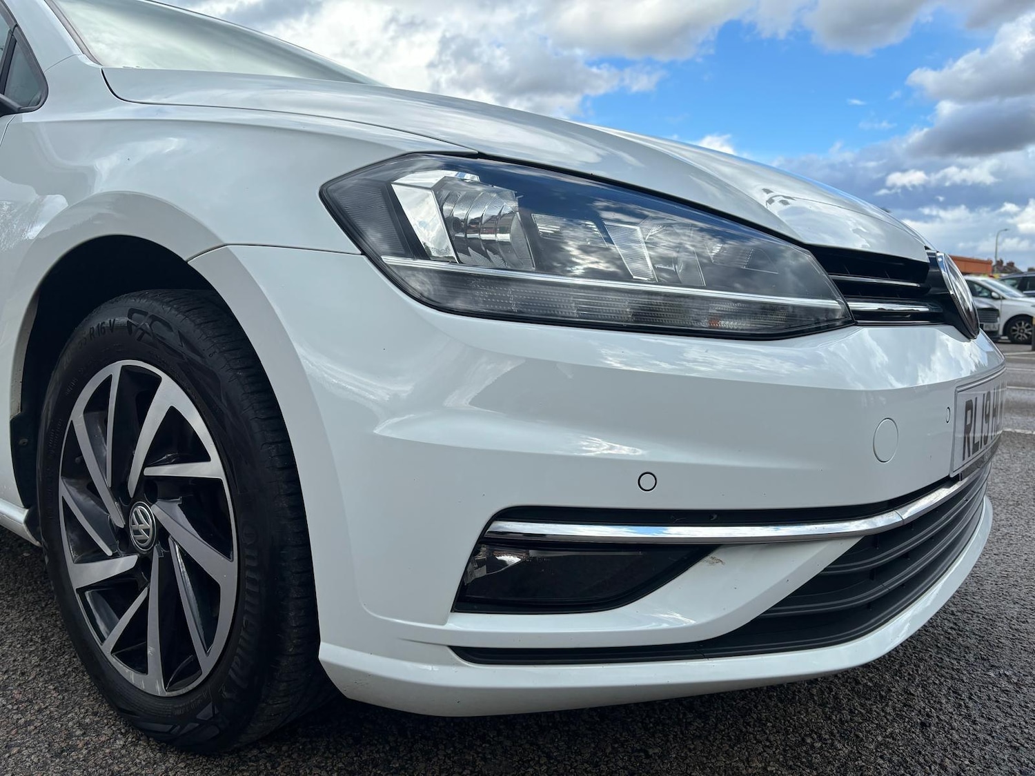 Used Volkswagen Golf 2019 for sale - 76988997: Photo 23