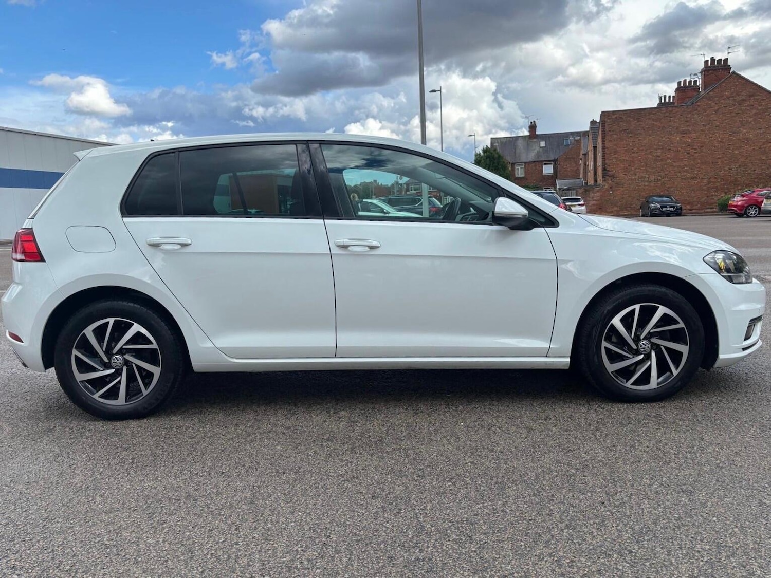 Used Volkswagen Golf 2019 for sale - 76988997: Photo 26