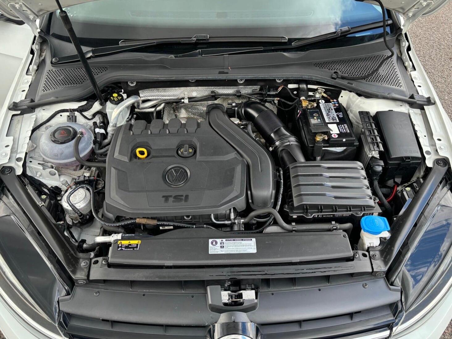 Used Volkswagen Golf 2019 for sale - 76988997: Photo 29