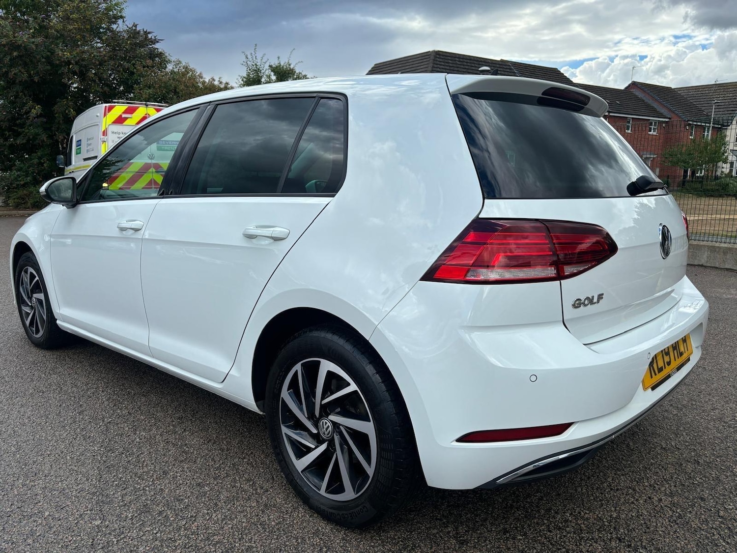 Used Volkswagen Golf 2019 for sale - 76988997: Photo 4