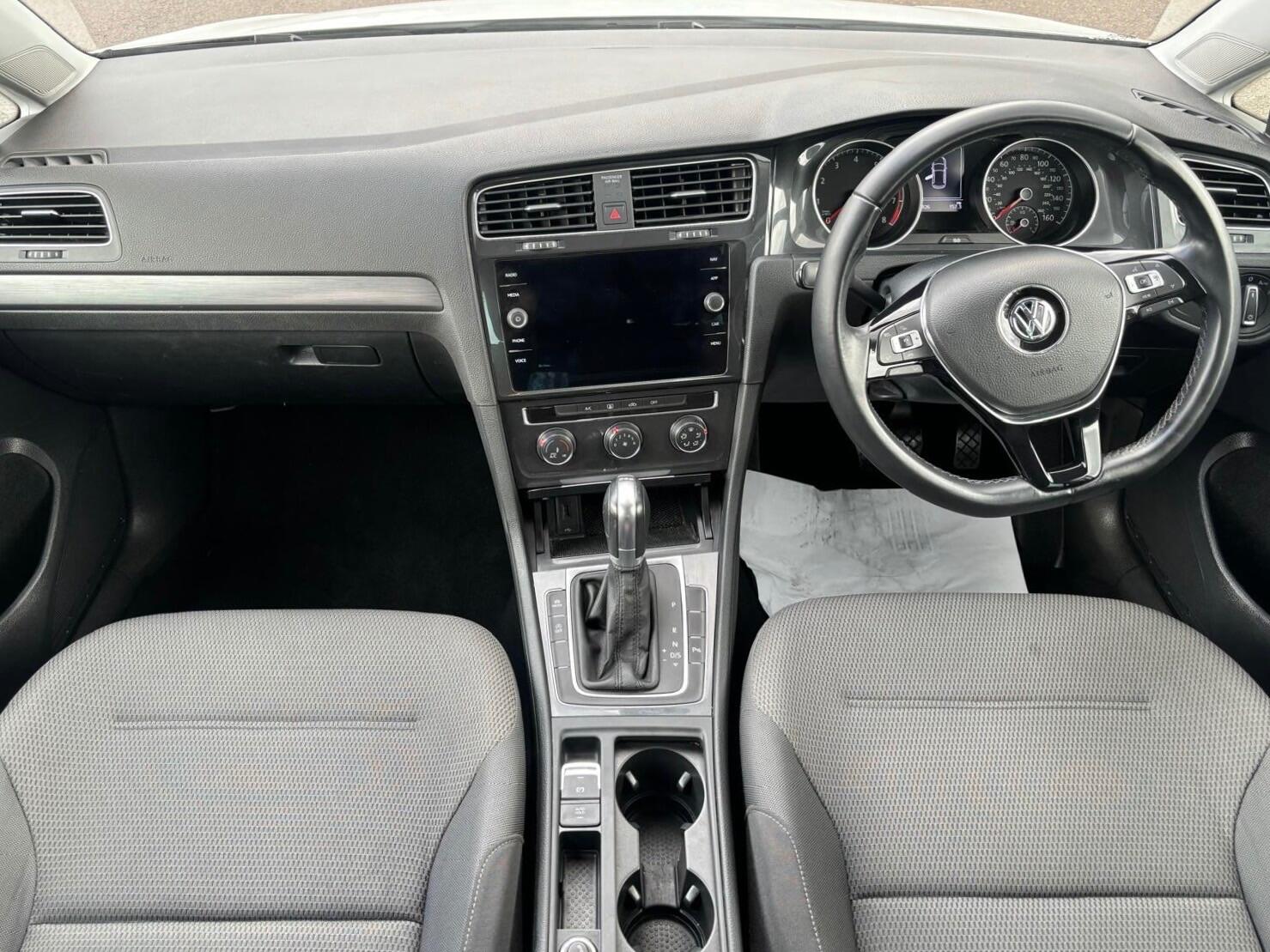 Used Volkswagen Golf 2019 for sale - 76988997: Photo 5