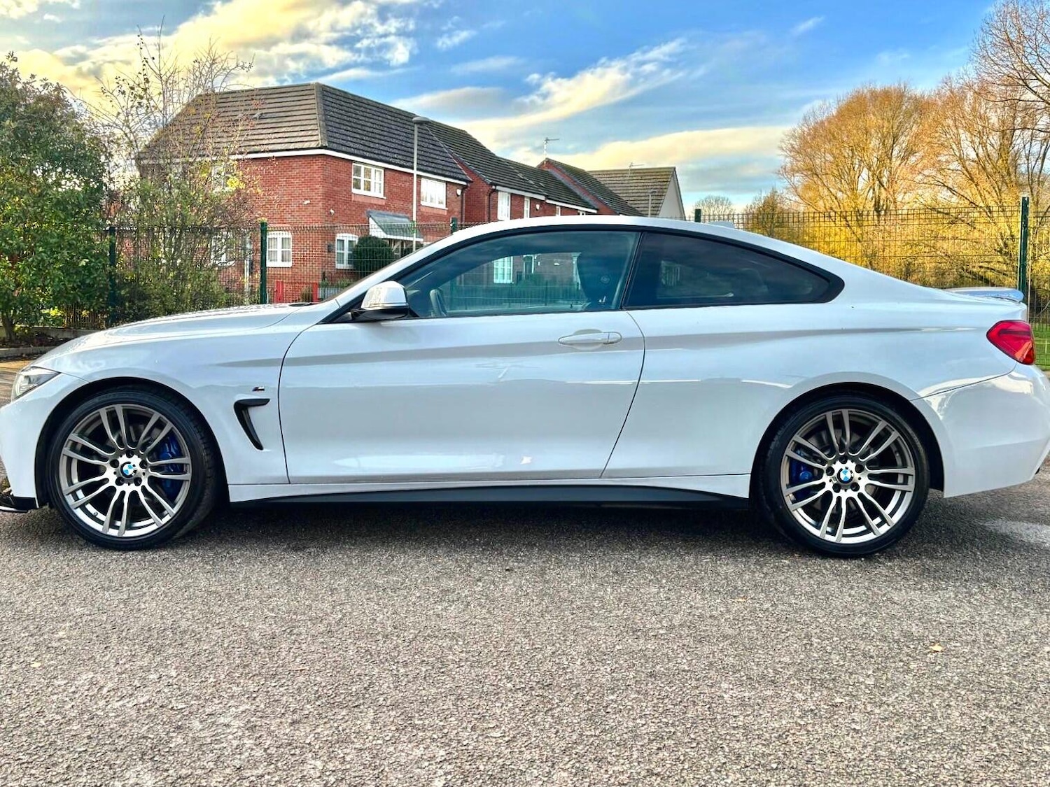 Used BMW 4 Series 2017 for sale - 76632787: Photo 2
