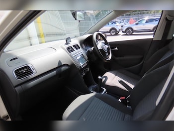 Used Volkswagen Polo 2012 for sale - 75657562: Photo