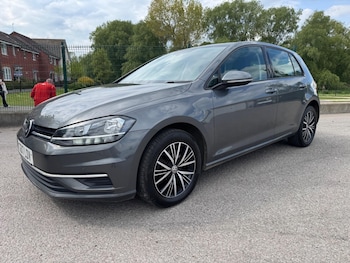 Used Volkswagen Golf 2017 for sale - 78528874: Photo
