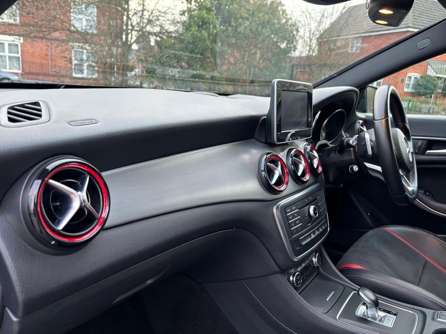 Used Mercedes-Benz CLA 2015 for sale - 77412200: Photo 11