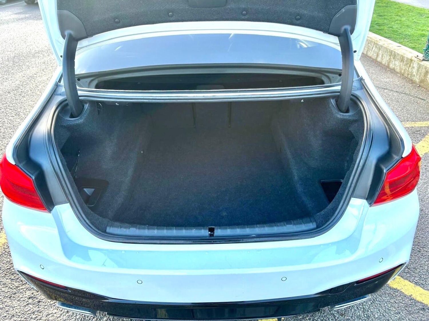 Used BMW 5 Series 2019 for sale - 77097759: Photo 46